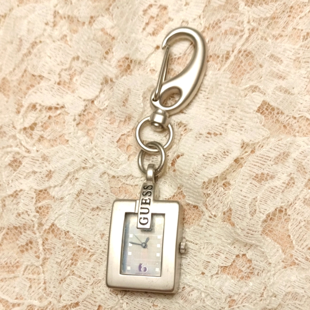⚜️ Vintage Guess Clip-on Pocket Watch